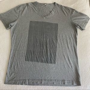 Lululemon Men’s V-neck Graphic T Shirt Tee XXL Gray